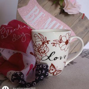 Large Coffee Mug Love With Butterfly And Flowers. Pfaltzgraff.